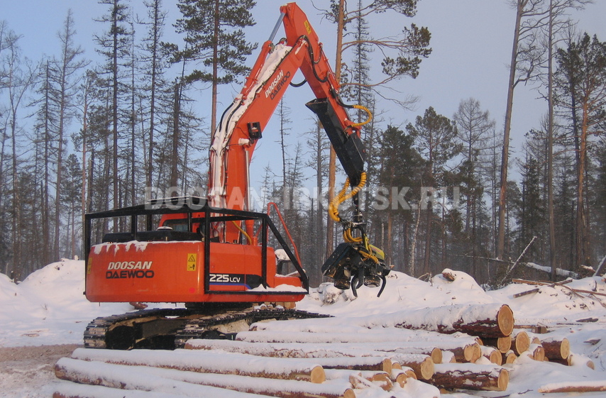 Экскаватор-харвестер-процессор DOOSAN DX 225